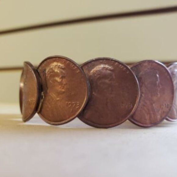 Handcrafted Vintage 1970's real Copper Penny Pennies Cuff Bracelet - Picture 2 of 4